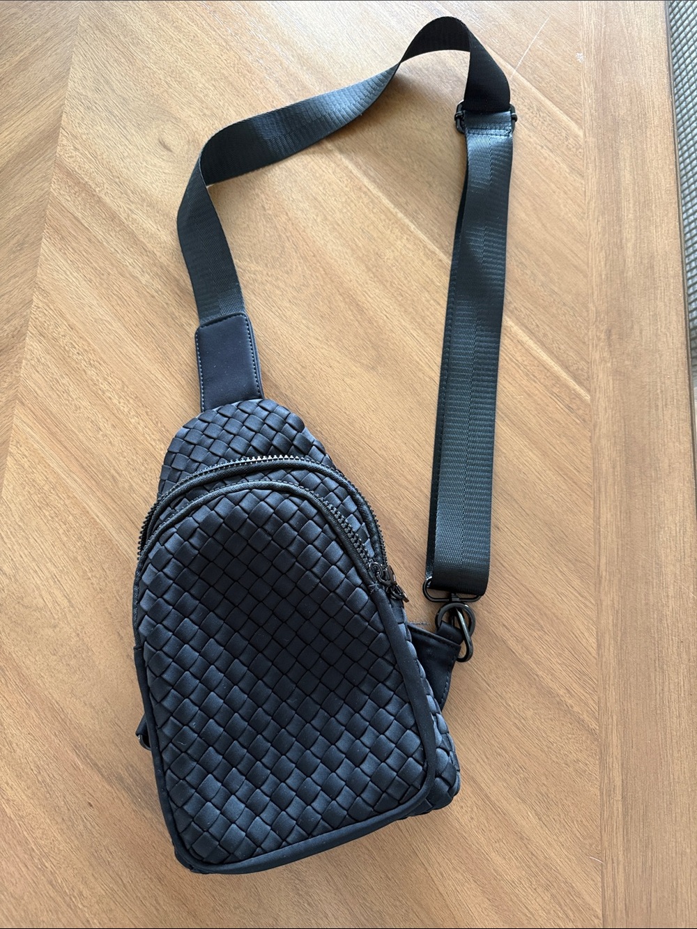 Men's Woven Crossbody Sling Bag - Black